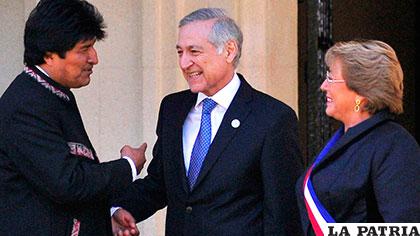 Presidente Evo Morales junto con Michel Bachelet (Imagen de archivo) /Info Baires.com