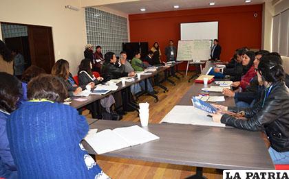 Educadores plantean estrategias para acabar con la violencia sexual /UNICOM