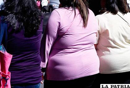 El sobrepeso y la obesidad son factores de riesgo para adquirir diabetes e hipertensión arterial