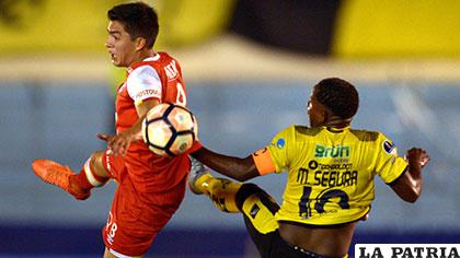 Santa Fe y Fuerza Amarilla, volverán a enfrentarse por la Sudamericana /AFP