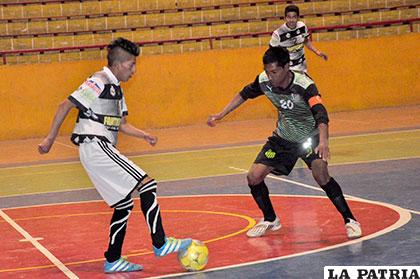 Interesantes encuentros se cumplirán esta noche en el futsal