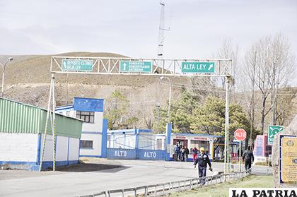 Trabajadores de empresas estatales esperan incremento salarial