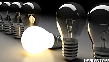 Si Thomas Alva Edison se habría rendido no tendríamos luz con facilidad