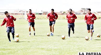 Los jugadores de San José deberán presentarse desde el primer día de entrenamiento /ARCHIVO