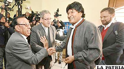 El Cardenal Toribio Ticona y el Presidente Evo Morales/La Prensa