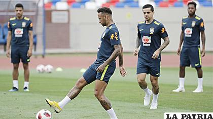 La selección brasileña realizó su última práctica este miércoles en Sochi /sport.es
