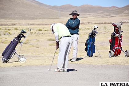 Durante la competencia de golf que se realizó el domingo en Capachos