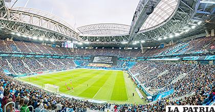 Imagen panorámica del San Petersburg Stadium donde se disputará la final del Mundial /STADIUMGUIDE