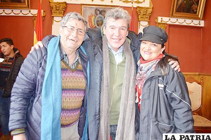 Elenco de Tra-la-la ya está en Oruro 