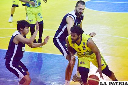 Khapri jugó su último partido el viernes vistiendo la azul y amarillo