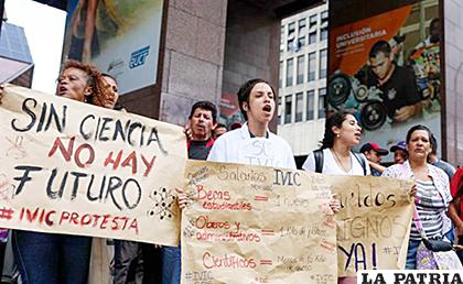 Trabajadores del Instituto Venezolano de Investigaciones Científicas (IVIC) protestan en Caracas /SERVIDORNOTICIAS.COM