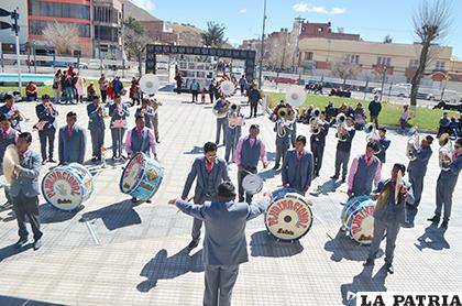 Banda Plurinacional brilló el domingo