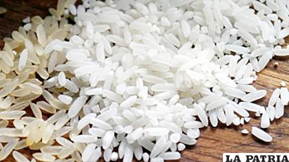 Supuesto arroz de plástico que ya estaría en el mercado boliviano /ANF