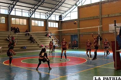 Una acción del partido en el cual ganó DPR a 10 de Febrero /Carla Herrera - LA PATRIA