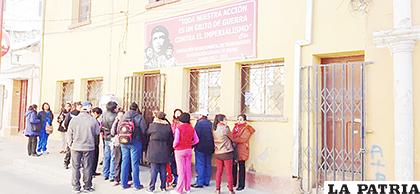 Nueva directiva espera la pronta transferencia de las oficinas /LA PATRIA