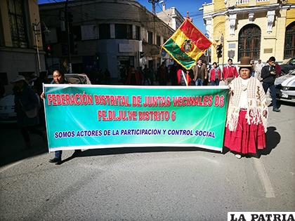 Varias juntas participaron del desfile de aniversario del distrito 6 /LA PATRIA