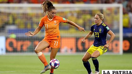 El fútbol femenino tiene respaldo a nivel internacional /MUNDO DEPORTIVO