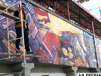 Sider Castro emocionado por dejar un hermoso mural /Sider Castro