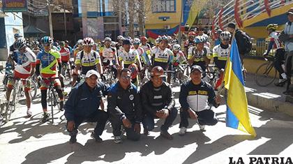 Ciclistas de Huanuni se alistan de manera intensa para el nacional /LA PATRIA - Archivo