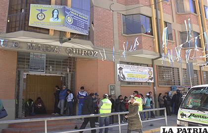 Escuelas y colegios de la ciudad suspendieron clases el martes en la mañana/ LA PATRIA/CARLA HERRERA