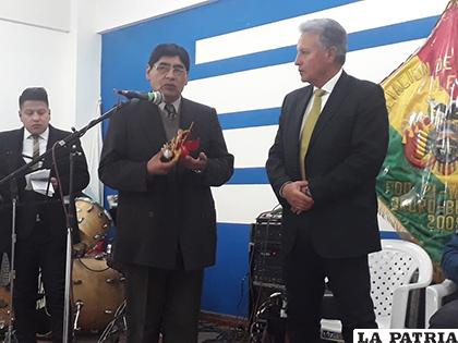 Reconocimiento de la AEO a Luis Orozco /LA PATRIA/Marcelo Abascal