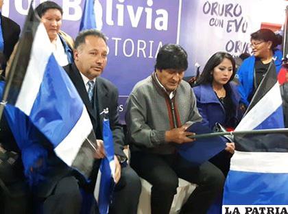 El vicerrector de la UTO candidatea por el MAS para ser senador por Oruro /LA PATRIA