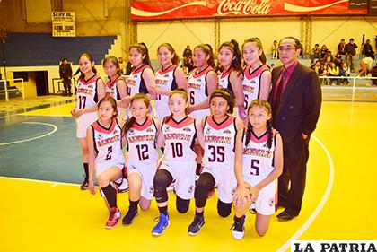 Las chicas de Alemán con la premisa de salir campeonas de la Libomenor /LA PATRIA/Archivo