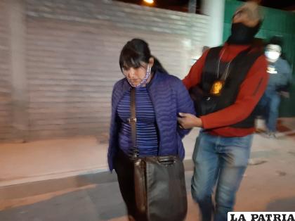 La mujer, integrante de la banda criminal fue aprehendida /LA PATRIA
