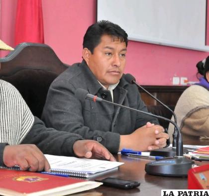 Zenón Pizarro volverá a su curul en la Asamblea Legislativa Departamental de Oruro /LA PATRIA