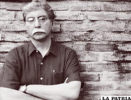 Homero Carvalho Oliva (escritor)