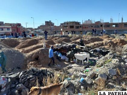 La escena del crimen en el basural de la final Bolívar y Quintana /LA PATRIA /Archivo
