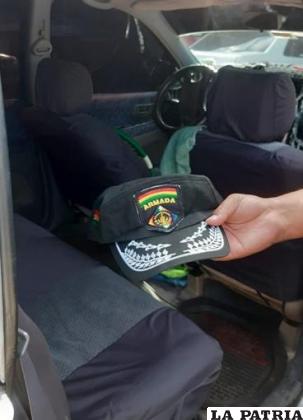 En el interior encontraron la gorra de las Fuerzas Armadas que era utilizada por los malhechores 
/LA PATRIA
