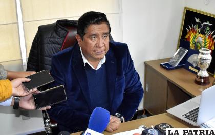 Salinas encaró la lucha en procura de unificar el fútbol entre oriente y occidente /APG