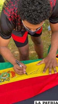 Jhoss recibió una despedida especial en Estados Unidos /Facebook