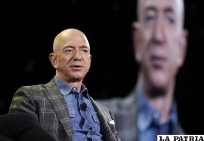 El ahora ex director general de Amazon, Jeff Bezos /AP Foto/John Locher, Archivo