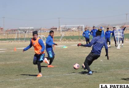 Todo apunta a que se volverá a jugar con los futbolistas que estuvieron en el primer semestre