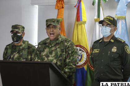 Autoridades militares y policiales, ofrecen una conferencia de prensa con relación a la presunta participación de exsoldados colombianos en el asesinato del presidente haitiano Jovenel Moïse /AP Foto/Iván Valencia