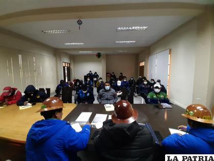 La reunión determinó reanudar los campeonatos deportivos organizados por la Fedecomin /Fedecomin