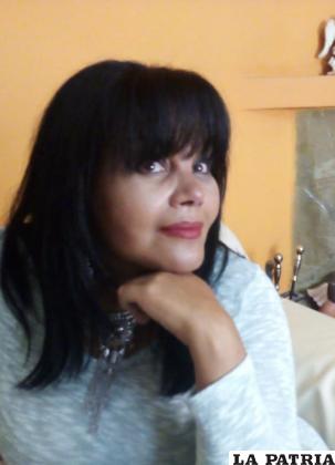 La autora