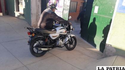 La motocicleta recuperada fue llevada a Diprove /LA PATRIA