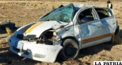 Tras el vuelco el motorizado tiene daños de consideración /LA PATRIA