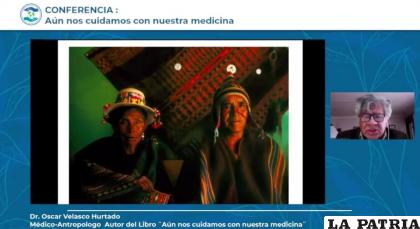 Oscar Velasco durante su participación en la Cumbre Mundial /CAPTURA