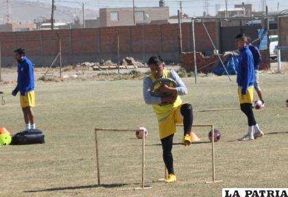 El equipo quiere fortalecerse para encontrar la senda del triunfo /LA PATRIA