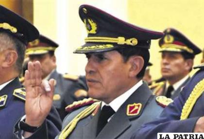 Iván Patricio Inchauste Rioja, en su posesión como comandante del Ejército /ARCHIVO OPINIÓN
