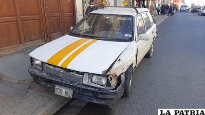 El taxista aparentemente habría invadido carril originando así el accidente /LA PATRIA
