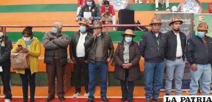 Durante el acto de inauguración del torneo minero en fútbol de salón /Fedecomin