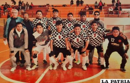 Los bicampeones en la categoría Mérito 
/LA PATRIA