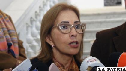 La jefa de bancada de Creemos, Centa Rek
/OPINIÓN