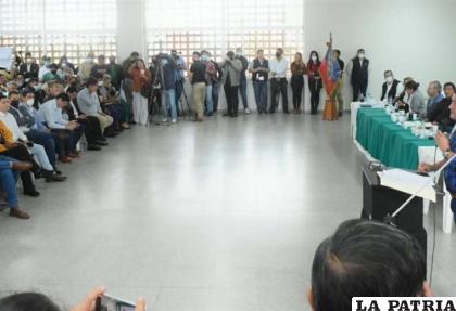 En el encuentro determinaron luchar por la realización del Censo