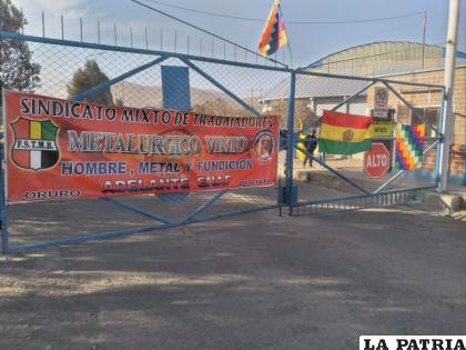 Las puertas de Vinto están cerradas para el gerente Condori /LA PATRIA